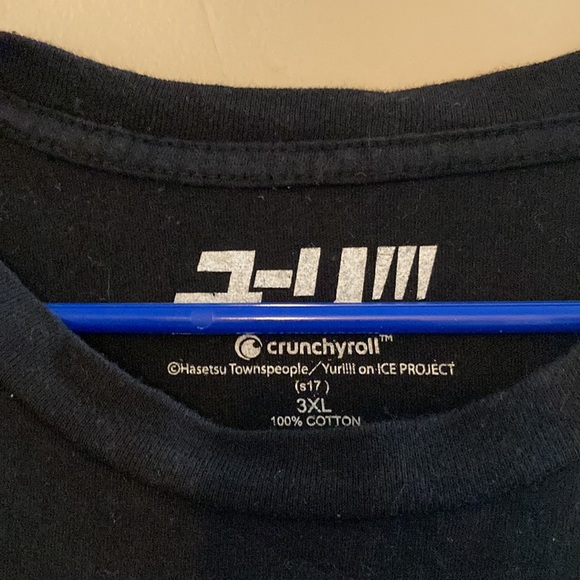 YURI on Ice Top - Picture 4 of 5